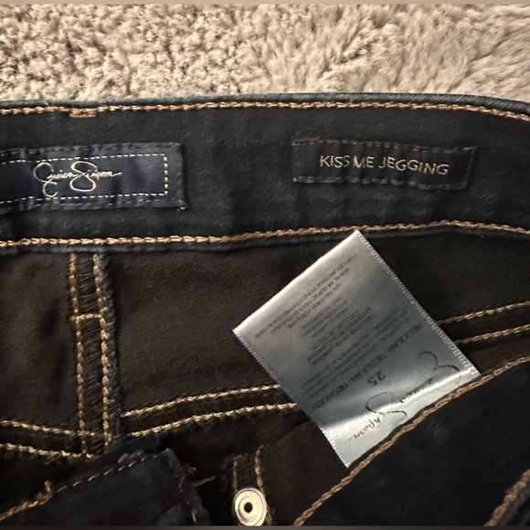 Jessica Simpson Jeans - Picture 2 of 4